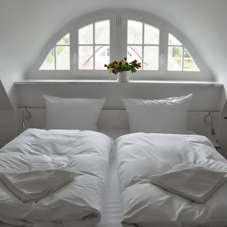 Reetdachhaus Am Bodden Mit Sauna Tatil Evi *