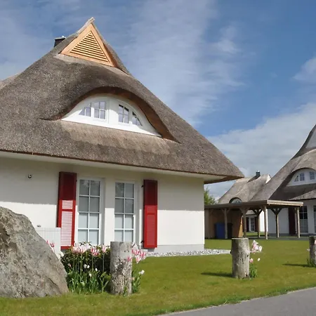 Reetdachhaus Am Bodden Mit Sauna Tatil Evi Fuhlendorf (Mecklenburg-Vorpommern)